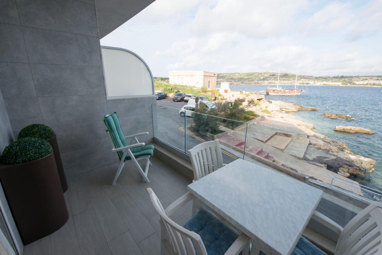 Beachfront Seaview Haven: Malta's Coastal Retreat Mellieha Exterior photo