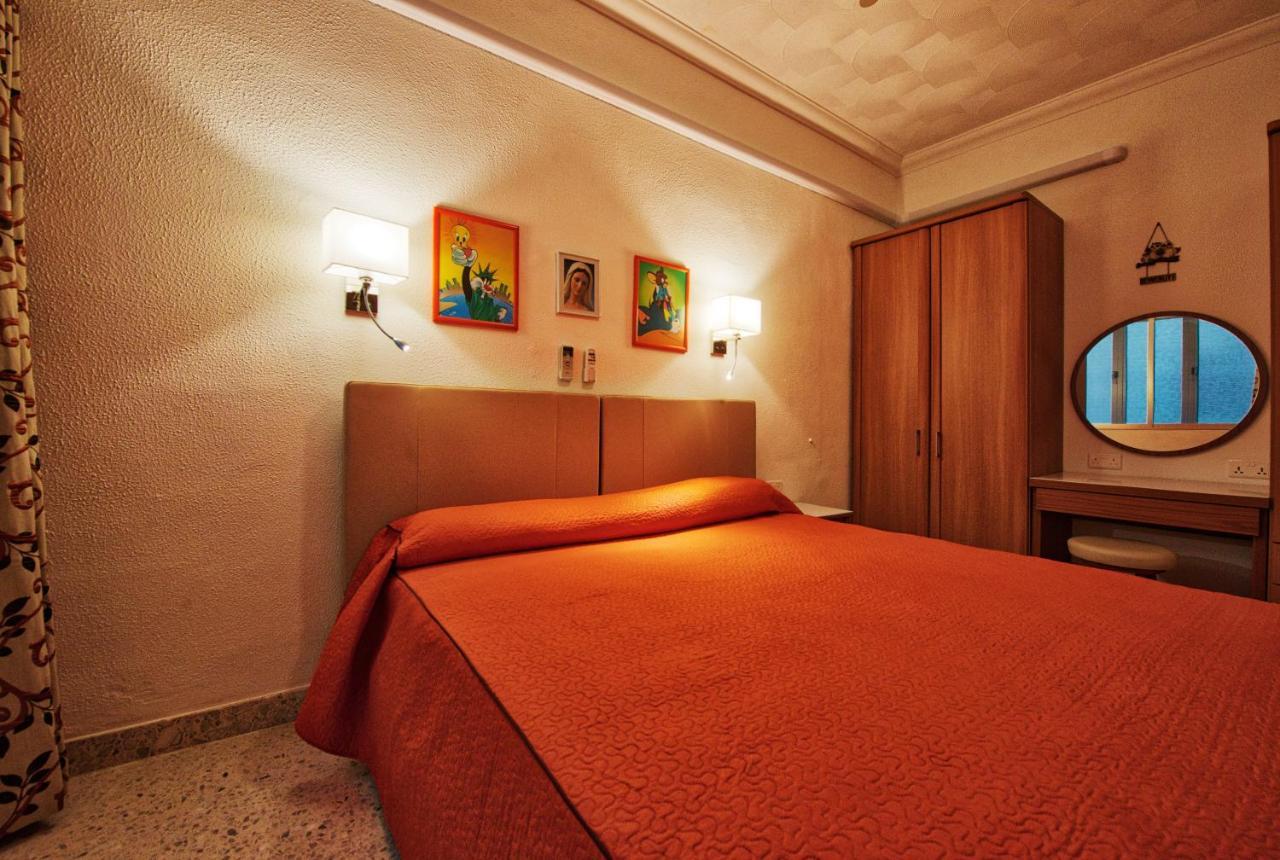 Beachfront Seaview Haven: Malta's Coastal Retreat Mellieha Exterior photo